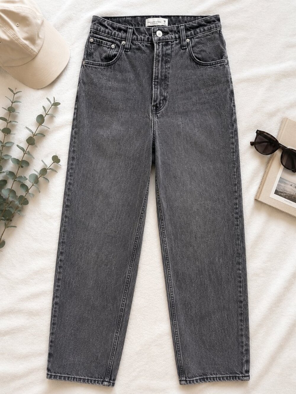 Abercrombie & Fitch Curve Love The 90s Straight Ultra High Rise Jeans Long 29